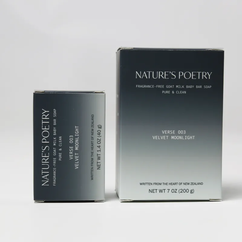 Velvet Moonlight cartons in both sizes: the 1.4 oz (40 g) bar and the 7 oz (200 g) bar.
